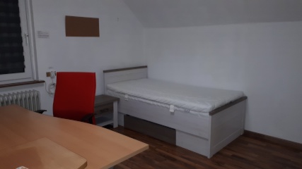 Anzeigenbild: WG-Haus für Studenten/Azubis incl. Reinigung