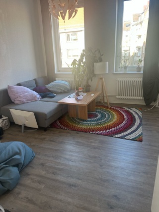 Anzeigenbild: Zentrale 7-Zimmer-Wohnung in Kiel – Mitbewohner:innen gesucht (Nähe Uni/FH)