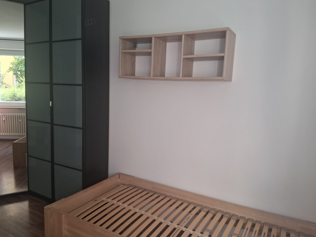 1-helles Zimmer Appartement 18qm in Schwabing - Tolle Lage: 5 Min zur Münchner Freiheit/Englischer Garten, EG im Hinterhof, Ideal für Studenten oder junge Berufseinsteiger – Siegesstrasse 12, 80802 München Schwabing-Freimann – Vorschaubild 8