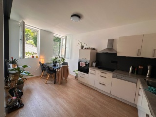 Anzeigenbild: Modernes WG-Zimmer in bester Lage | Frisch Saniert