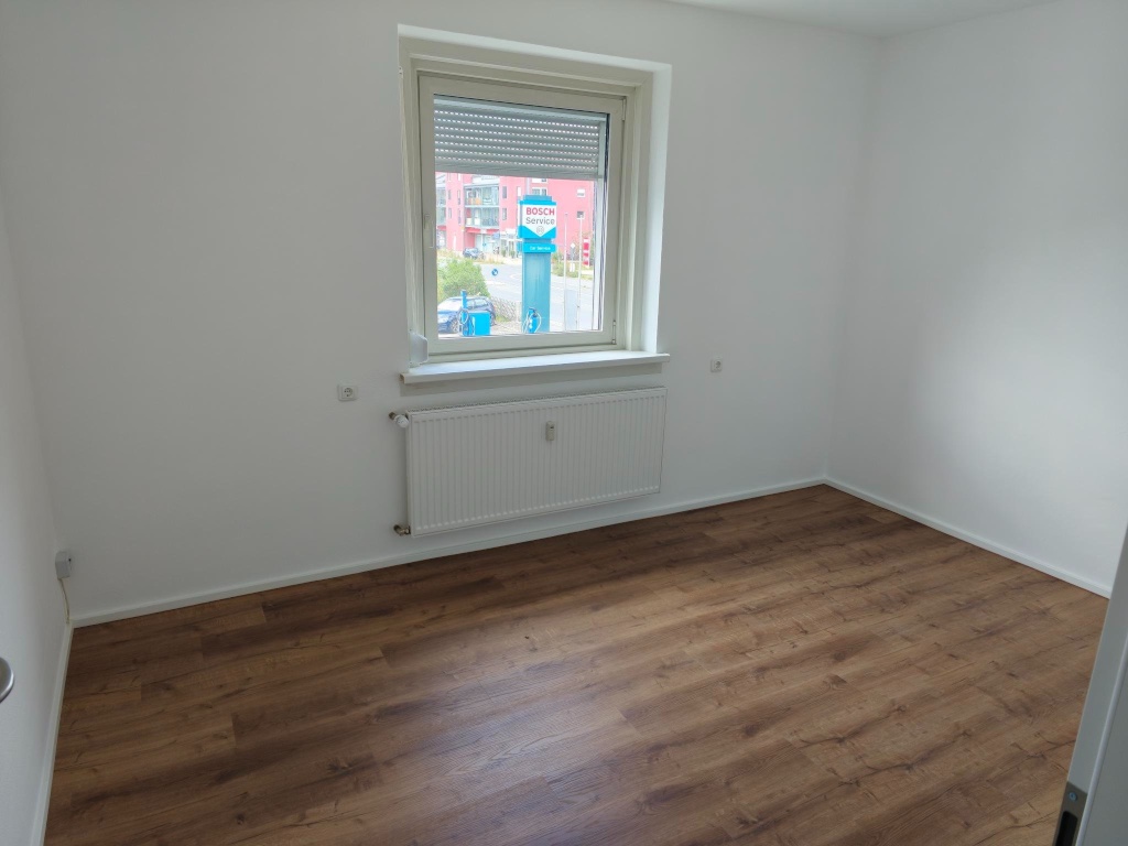 4-Zimmer Wohnung mit Küche neu renoviert in Uttenreuth (Erlangen-Ost) – Erlanger Straße 33, 91080 Erlangen Uttenreuth – Vorschaubild 11