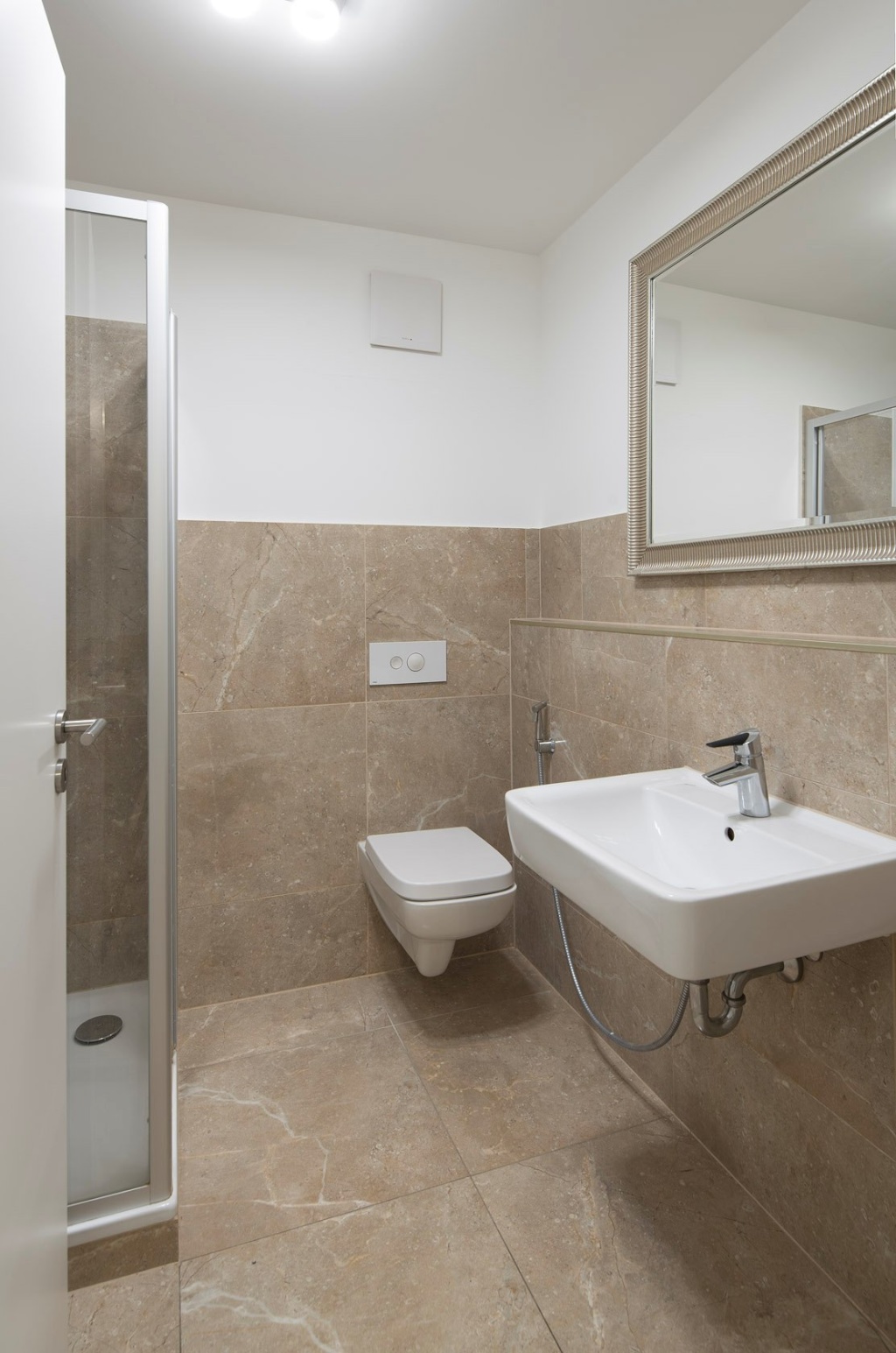 Flatshare Ludwigsvorstadt-Isarvorstadt Landwehrstraße 25 - picture 3