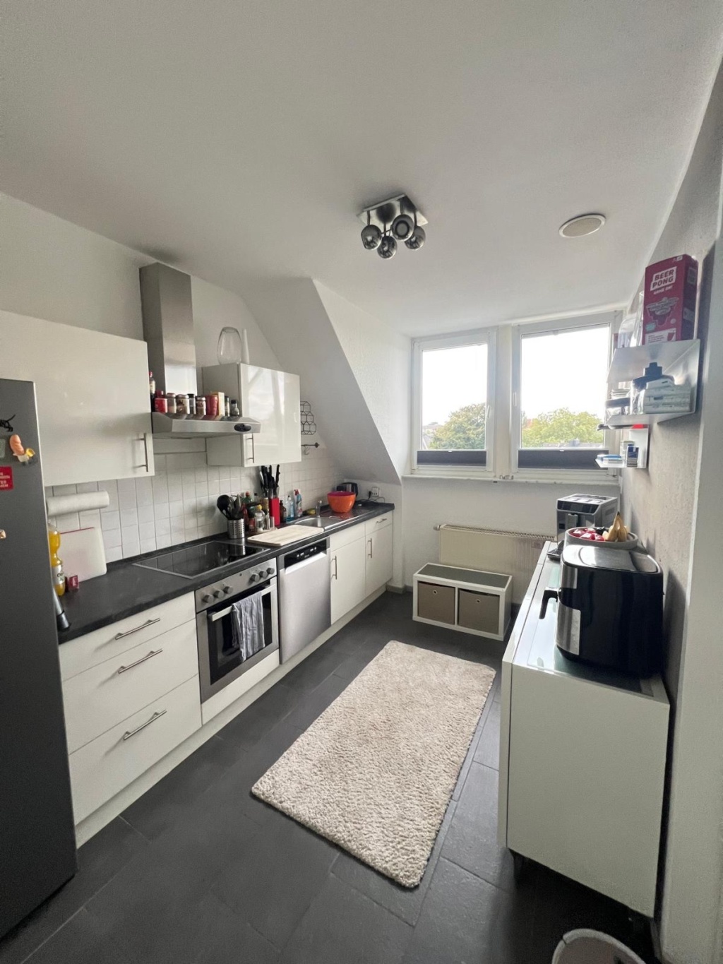Helle Dachgeschosswohnung in der Nähe von Rüttenscheid – Paulinenstraße, 45131 Essen Rüttenscheid – Vorschaubild 4