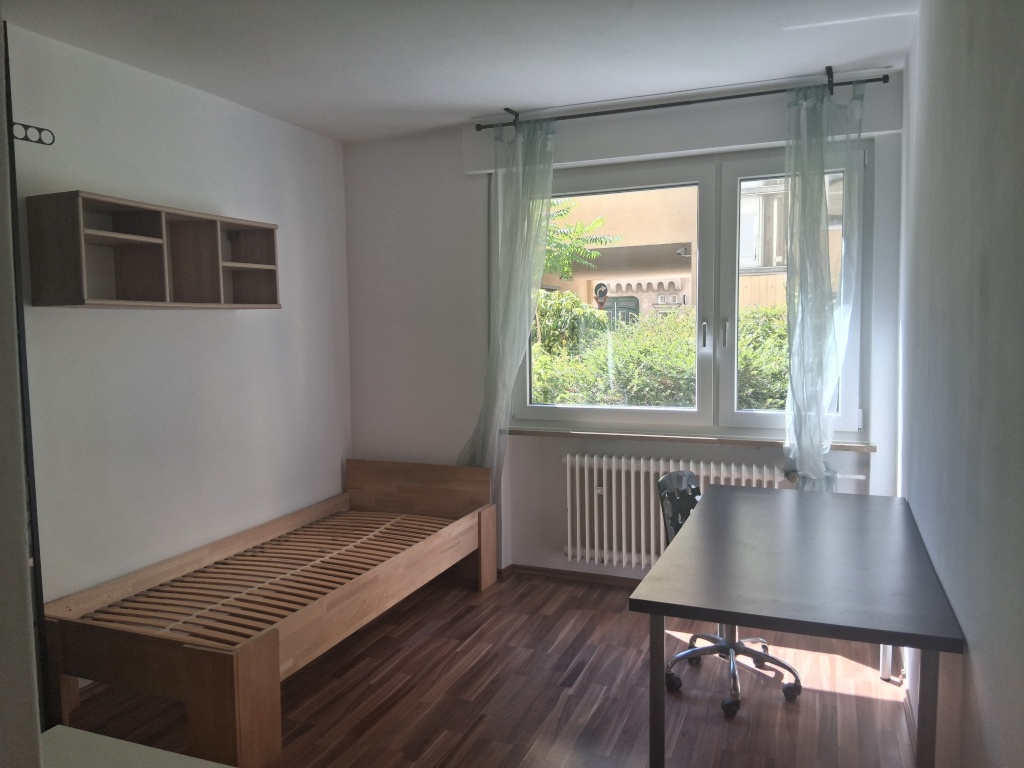 1-helles Zimmer Appartement 18qm in Schwabing - Tolle Lage: 5 Min zur Münchner Freiheit/Englischer Garten, EG im Hinterhof, Ideal für Studenten oder junge Berufseinsteiger – Siegesstrasse 12, 80802 München Schwabing-Freimann – Vorschaubild 7