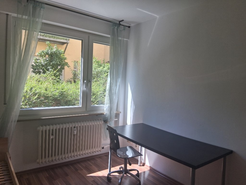 1-helles Zimmer Appartement 18qm in Schwabing - Tolle Lage: 5 Min zur Münchner Freiheit/Englischer Garten, EG im Hinterhof, Ideal für Studenten oder junge Berufseinsteiger – Siegesstrasse 12, 80802 München Schwabing-Freimann – Vorschaubild 6