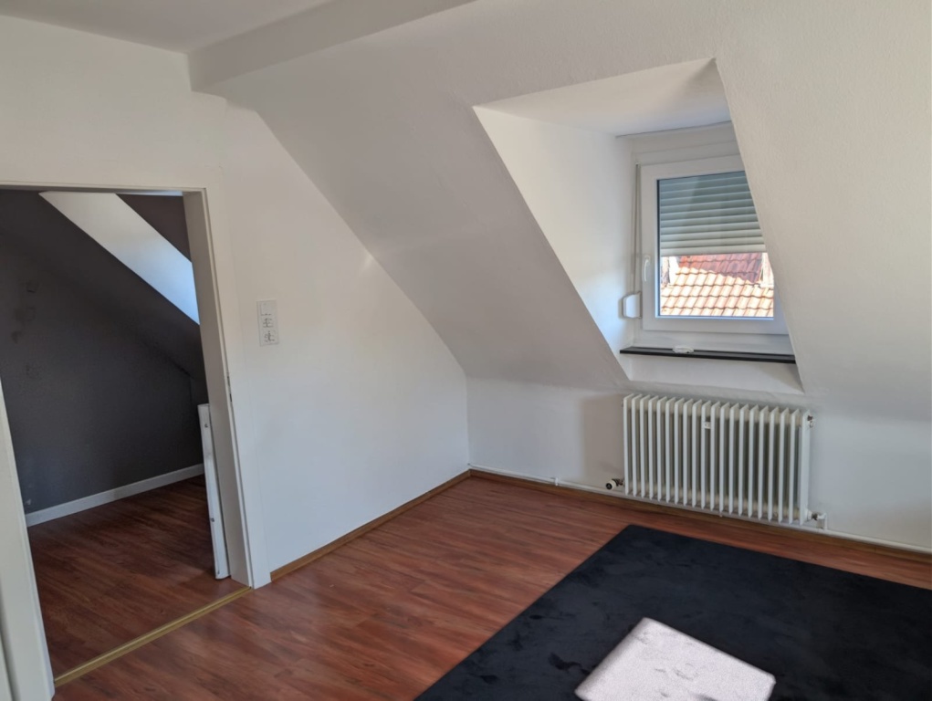 84qm Dachgeschosswohnung, Teilmöbliert zur Untermiete für 2Semester – 97072 Würzburg Sanderau – Vorschaubild 9