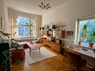 Short-Term Rental: Fully furnished apartment at Platz der Luftbrücke — photo 1
