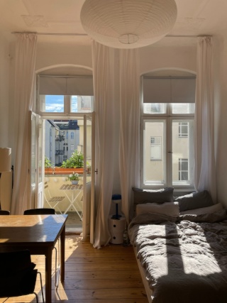 Ad image: Sonnige 1-Zimmer Wohnung in Charlottenburg (12.8/28.8 bis 12.10.26)