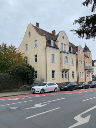 Anzeigenbild: Renovierte 4,5 Zimmer-Altbauwohnung, WG-geeignet, Gartenmitbenutzung