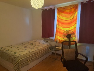 2 er WG in möblierter  3 Zimmerwohnung