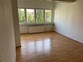 Anzeigenbild: Schöne Altbauwohnung im Herzen der Südstadt