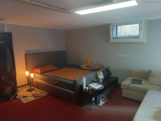 Imagen del anuncio: Geräumiges WG-Zimmer im Untergeschoss einer 3er-WG Nähe Seepark
