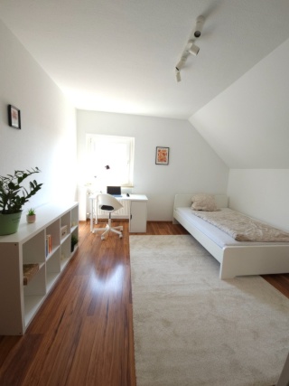 Anzeigenbild: Zentrale und frisch renovierte Studenten WG in Augsburg-Göggingen (Nebenkosten all inclusive)