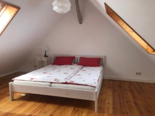 Imagen del anuncio: Möblierte Dachgeschosswohnung zur Zwischenmiete im Südviertel (2 - 6 Monate)
