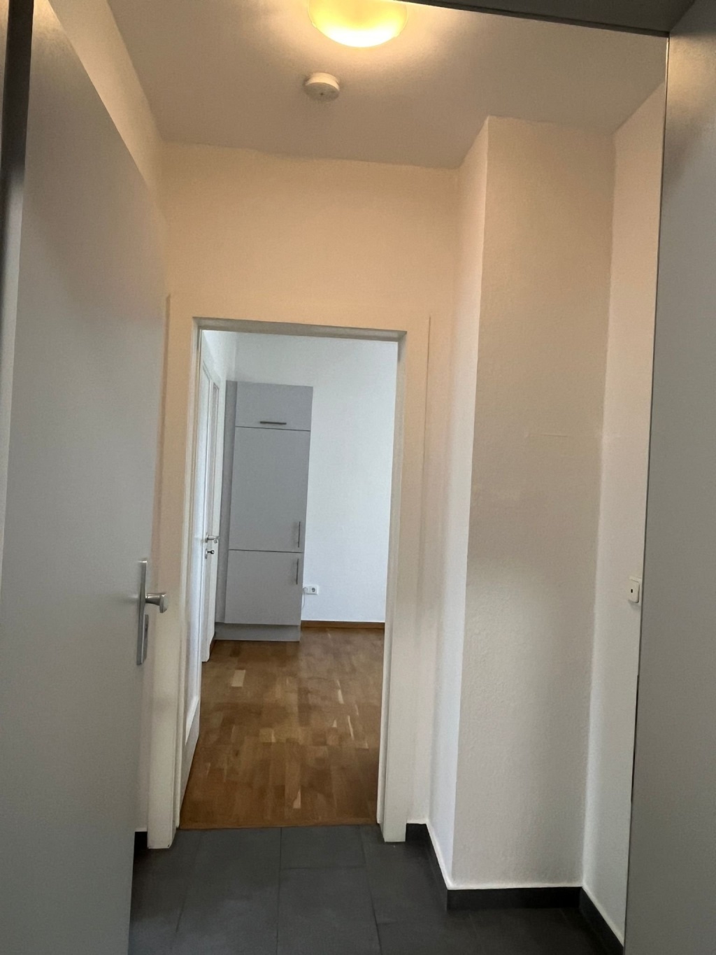 Moderne 2 ZKB-Wohnung für Studenten – Fiedlerstraße 46, 34127 Kassel Nord-Holland – Vorschaubild 5
