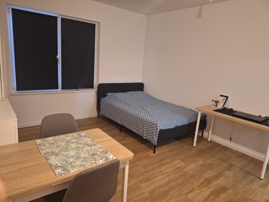 1 Zimmer Wohnung in Marzahn Hellersdorf zu untermiete – Ludwigsluster str 100, 12619 Berlin Marzahn-Hellersdorf – Vorschaubild 2