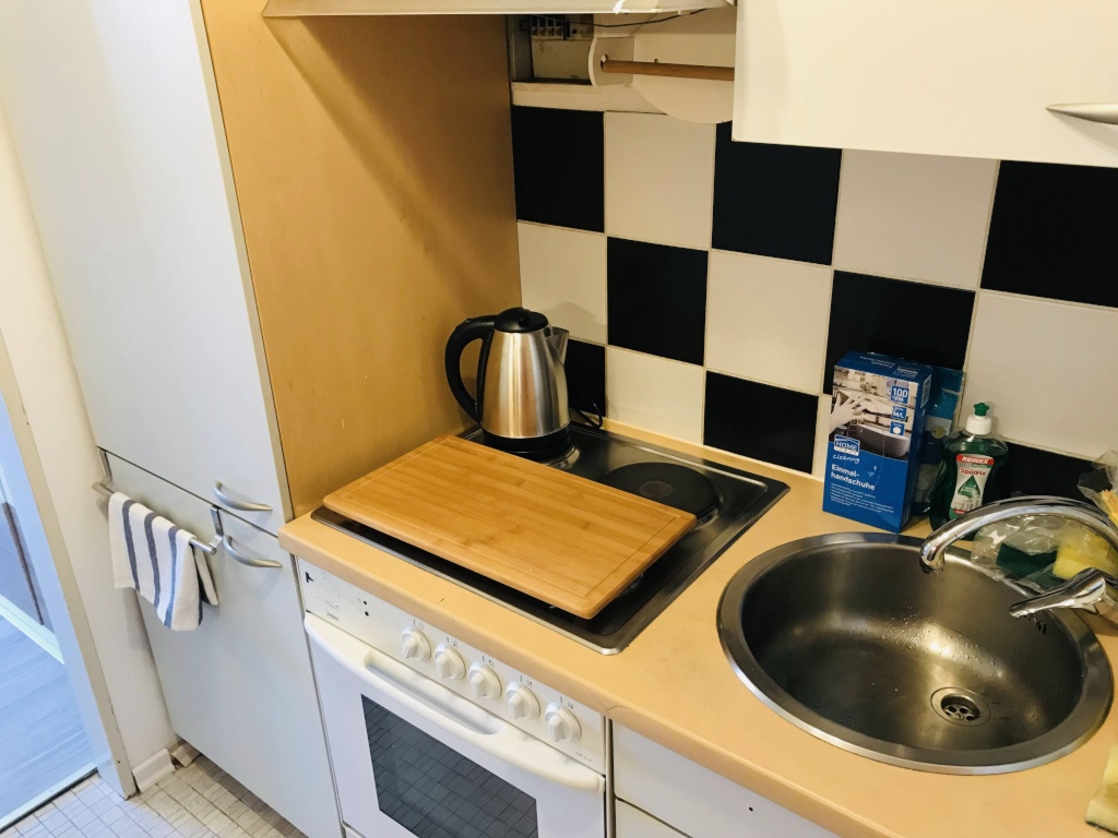 Passau Schönes 1 Zimmer Appartement Voll möbliert mit Balkon und seperater Küche - Neu renoviert - Zentrale Lage