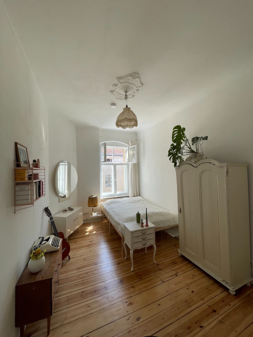 Wunderschöne voll möblierte Altbauwohnung im Schillerkiez | 30 m2 | Tempelhofer Feld | 950 € warm – Weisestr, 12049 Berlin Berlin – Vorschaubild 3