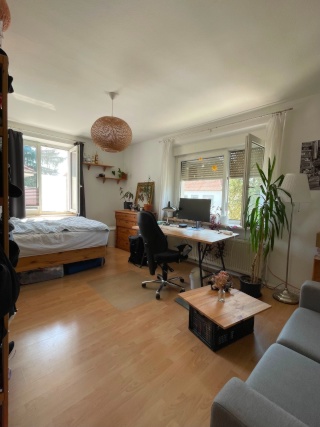 Imagen del anuncio: Helles WG-Zimmer in Erlangen-Süd WG