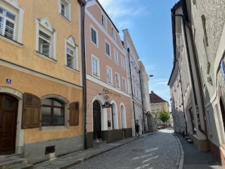 Anzeigenbild: Gründung 3-Zimmer-Wohngemeinschaft Innstadt