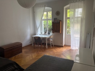 Wunderschöne 2 Zimmer Wohnung Nähe Volkspark 1.8-31.8 — photo 1