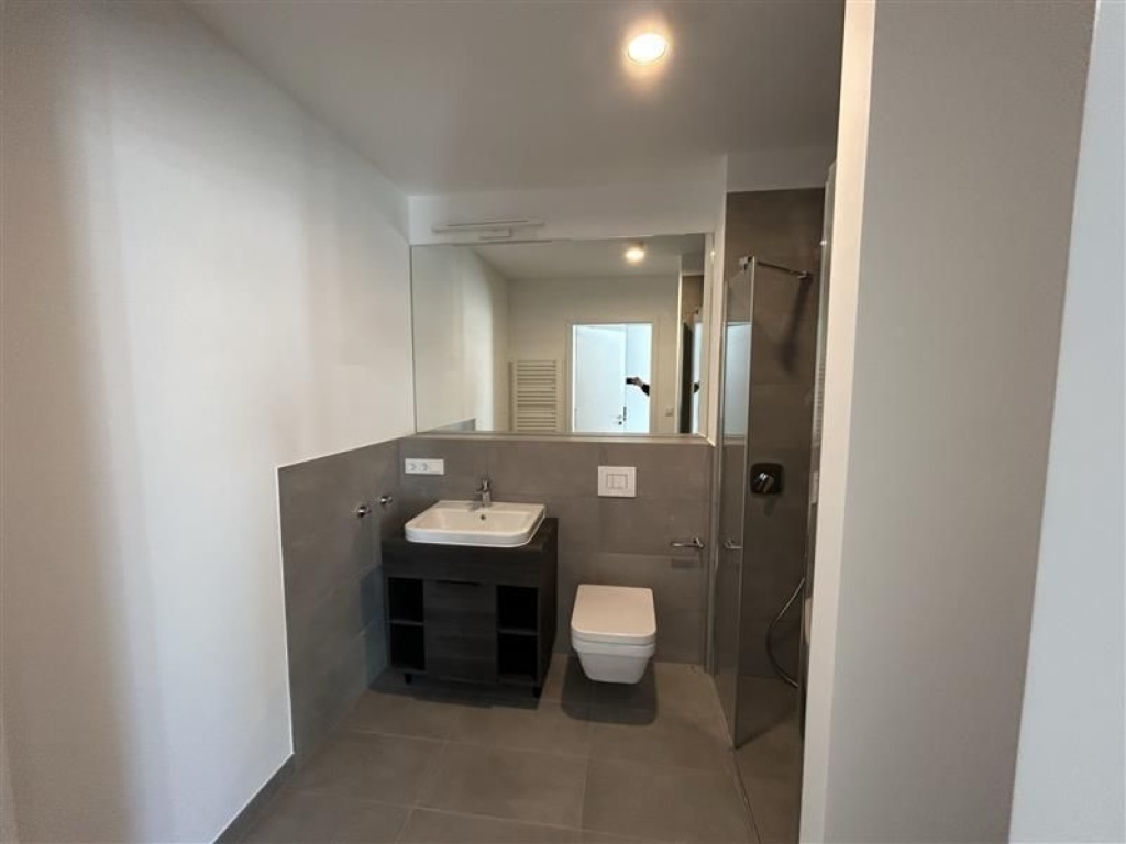 Verfügbar ab sofort! Großes Studio-Apartment mit Vollausstattung zum Erstbezug! – Beckumer Straße 17, 13507 Berlin – Vorschaubild 4