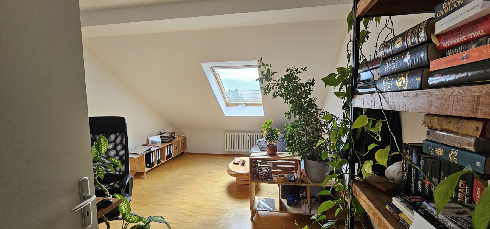 Zwischenmiete einer charmanten teilmöblierten 4-Zimmer-Dachgeschosswohnung in Dresden-Pieschen – Rehefelder Str., 1127 Dresden Pieschen – Vorschaubild 7
