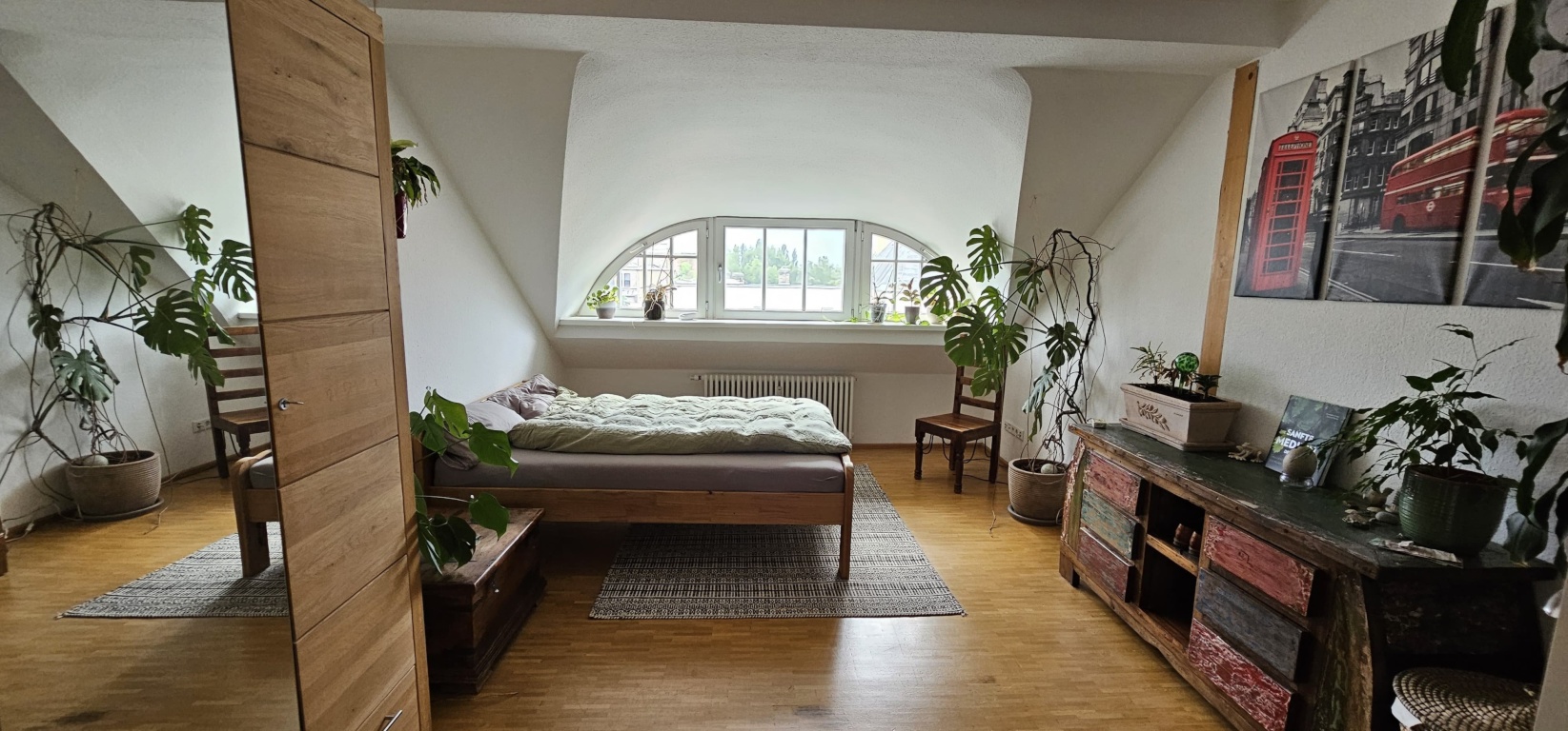 Zwischenmiete einer charmanten teilmöblierten 4-Zimmer-Dachgeschosswohnung in Dresden-Pieschen – Rehefelder Str., 1127 Dresden Pieschen – Vorschaubild 6