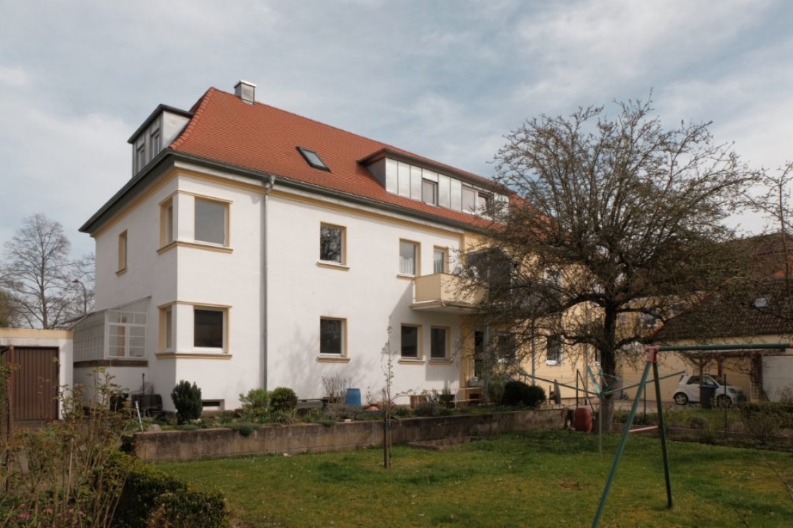 Liebevoll sanierte Altbau-Wohnung in Innenstadtnähe