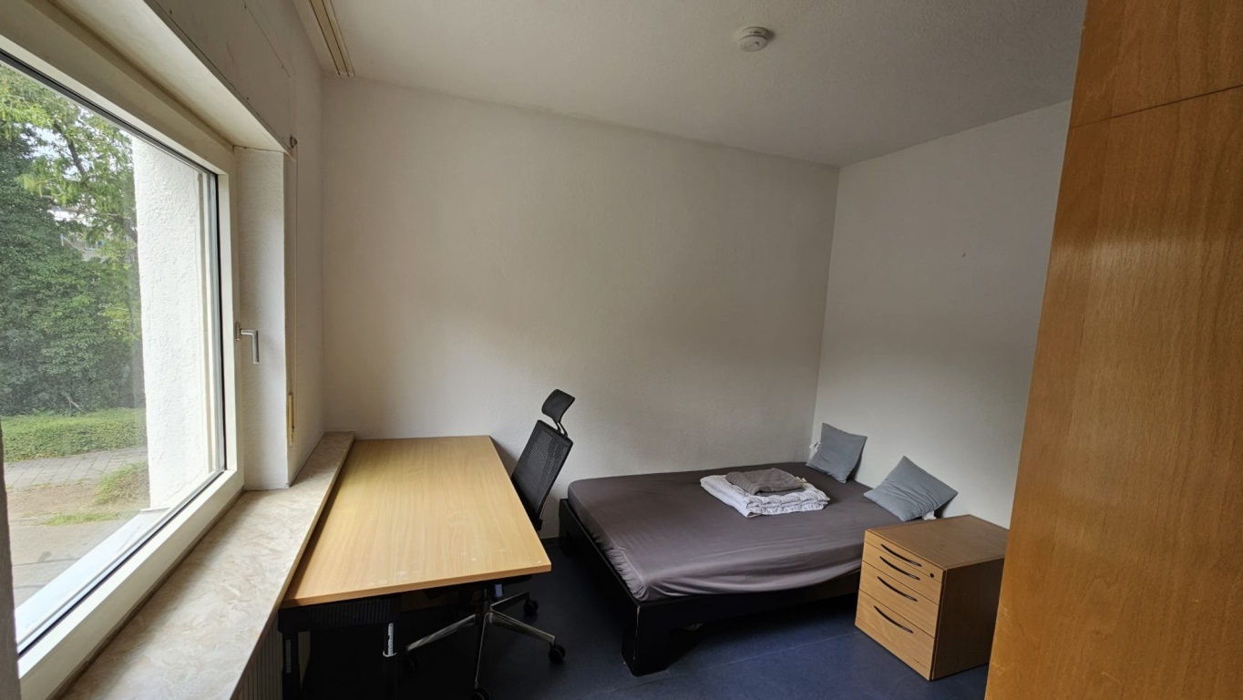 WG-Zimmer Oststadt Sebastian-Kneipp-Straße 4 - Ein freies Zimmer bei uns