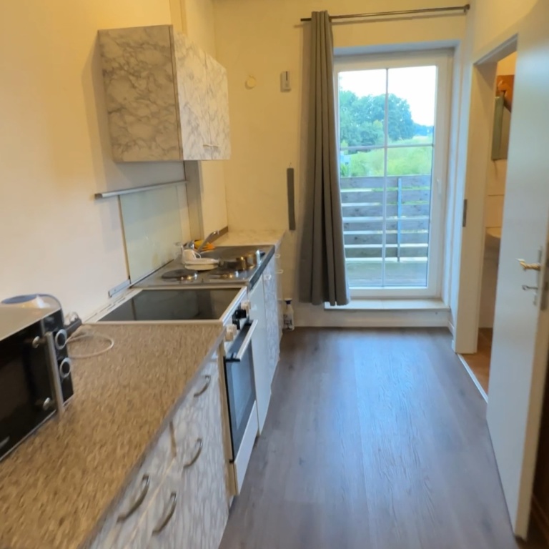 35qm- Ferienwohnung für 1 oder 2 Personen, kpl. 590 oder 690€ 35qm- Apartment for 1 or 2 Persons, kpl. 590 or 690€ – Rosenbach 6B, 91077 Erlangen Nähe Uttenreuth – Vorschaubild 2