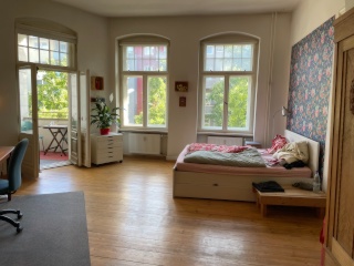 Große, zentrale 2-Zimmer-Altbauwohnung in Kreuzberg zur Zwischenmiete — photo 1