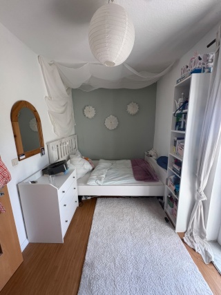 Ad image: Gemütliches Zimmer mit Balkon sucht Untermieterin