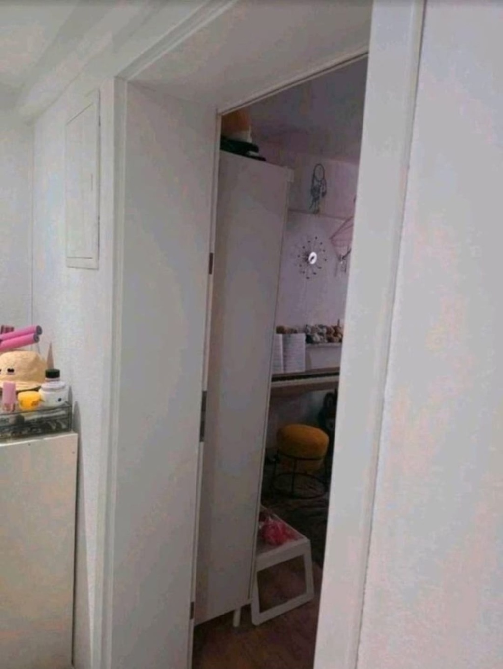 2 Zimmer Wohnung in Obertürkeim – Ebniseestraße 8, 70329 Stuttgart Obertürkheim – Vorschaubild 3