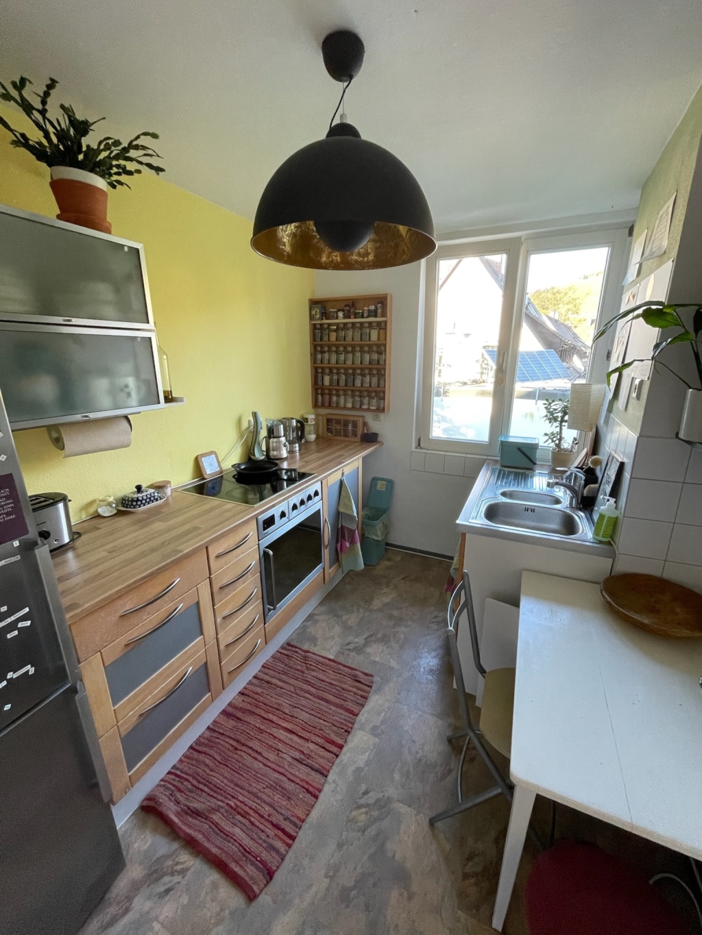 Stilvolle, möblierte 2-Zimmer-Wohnung mit Balkon, Zwischenmiete – Johann-Sebastian-Bach-Straße 10, 79104 Freiburg im Breisgau Herdern – Vorschaubild 9