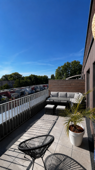 Living on an island in Berlin — photo 1