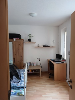 Anzeigenbild: ✨️ Möbilertes WG-Zimmer in einer Girls-WG  in Uni-Nähe ✨️