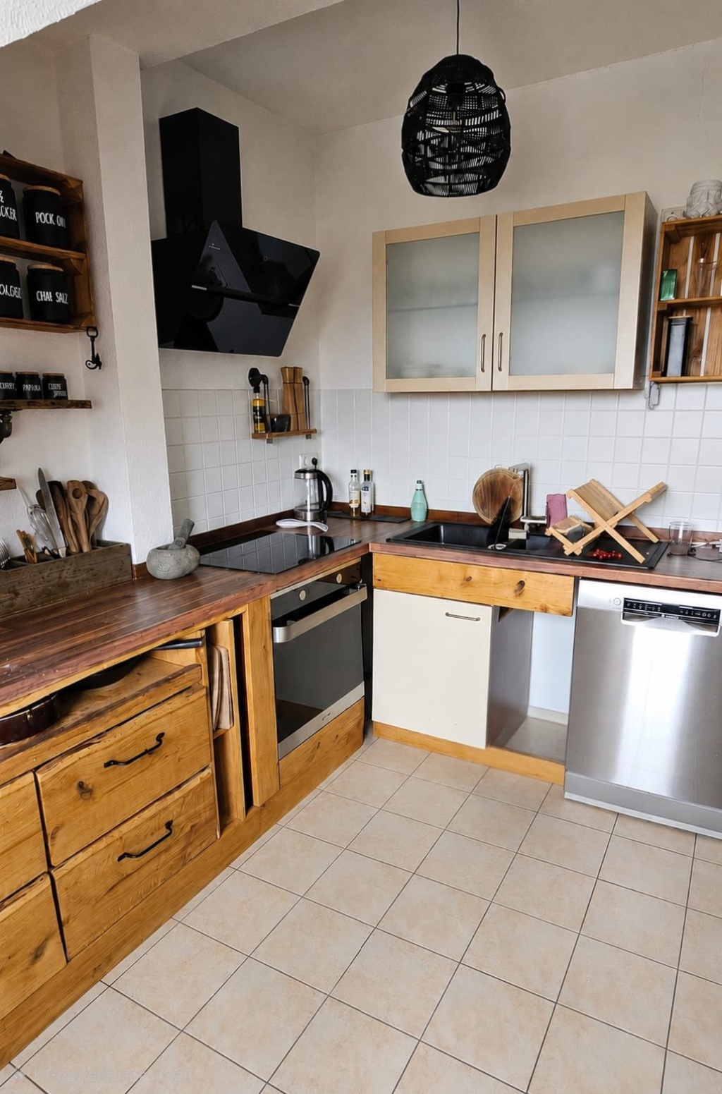 Zwischenmiete einer charmanten teilmöblierten 4-Zimmer-Dachgeschosswohnung in Dresden-Pieschen – Rehefelder Str., 1127 Dresden Pieschen – Vorschaubild 8