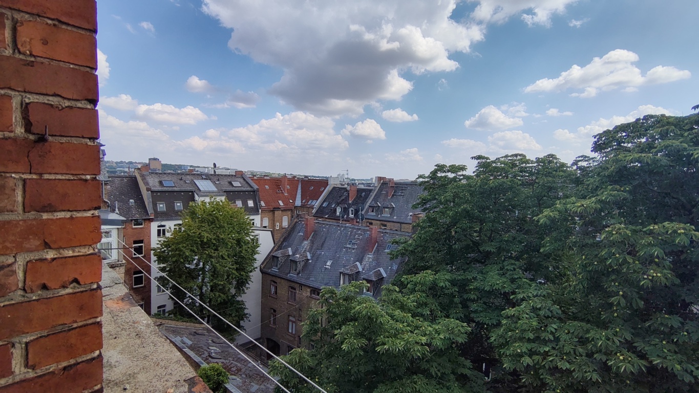 Nachmiete für helle 3-Zimmer-DG-Wohnung gesucht, Altbau, 4.OG – Adelheidstraße, 65185 Wiesbaden Mitte – Vorschaubild 5