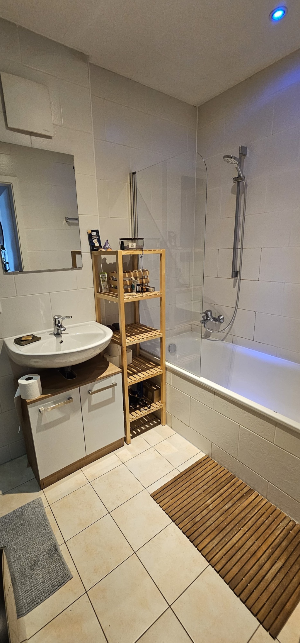 Zwischenmiete einer charmanten teilmöblierten 4-Zimmer-Dachgeschosswohnung in Dresden-Pieschen – Rehefelder Str., 1127 Dresden Pieschen – Vorschaubild 11
