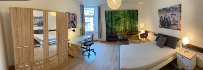 Ad image: Zentraler geht ́s nicht, tolles möbliertes Zimmer in 4er Mädels-WG