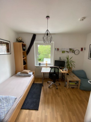 Anzeigenbild: helles WG-Zimmer nahe der Uni