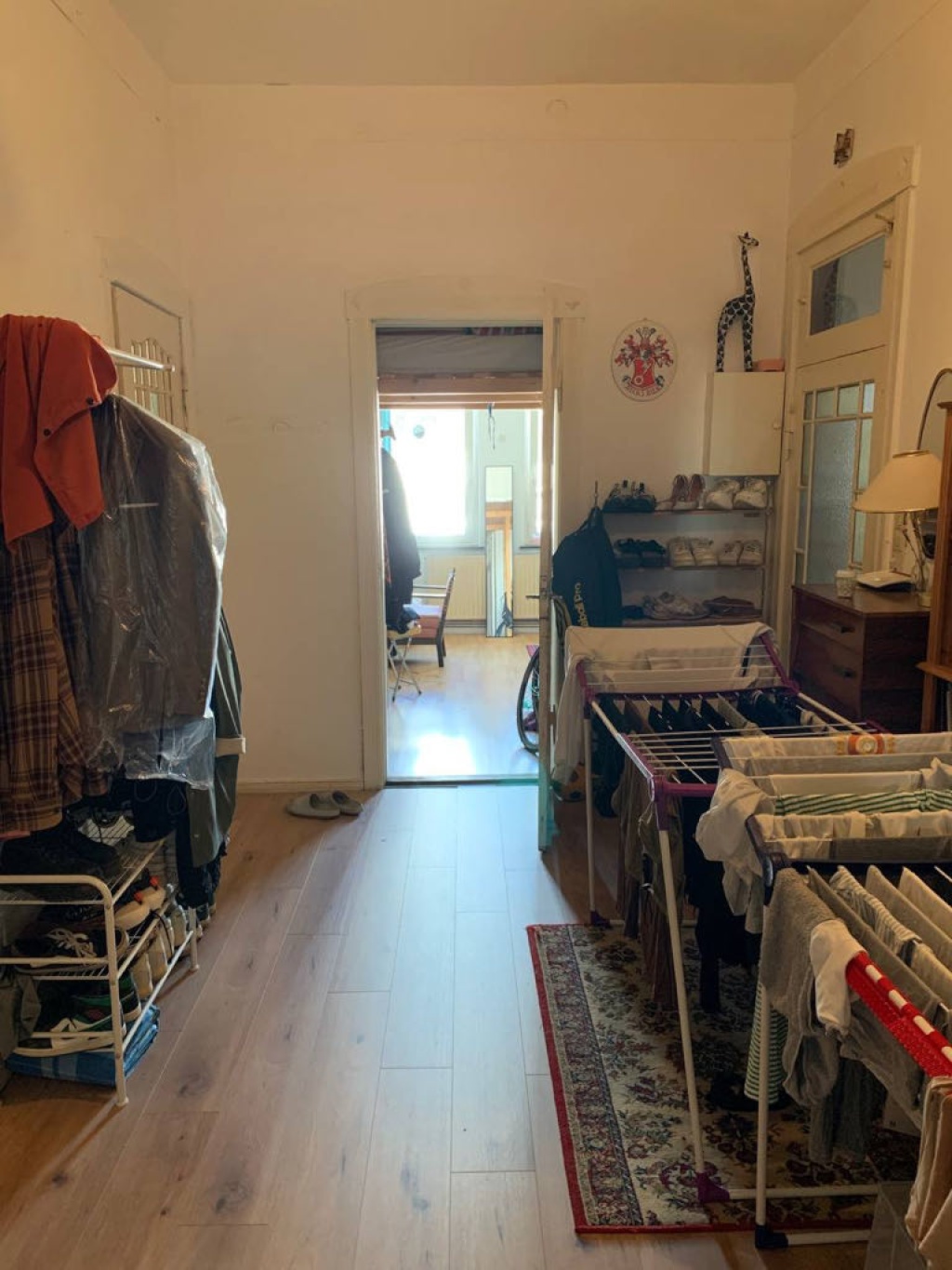WG-Zimmer Alte Neustadt Donaustraße - großer Flur