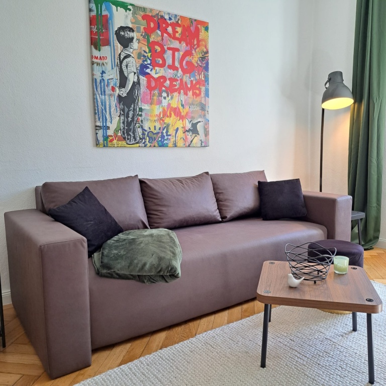 Stilvolle, komplett möblierte 2-Zimmer-Wohnung in München-Haidhausen – 6 bis 24 Monate, sofort beziehbar, inkl. Waschmaschine, Trockner & Arbeitsplatz – ideal für Job-Relocation, Einzelpersonen oder Paare – Pariser Straße 19, 81667 München Au-Haidhausen – Vorschaubild 6