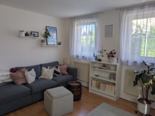 Schöne helle 2,5 Zimmer Wohnung