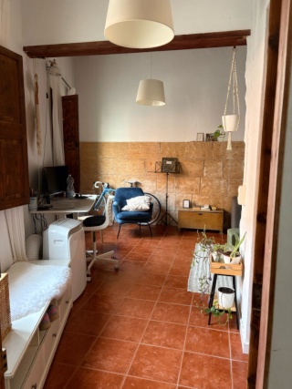 Anzeigenbild: Flexibler Aufenthalt in lichtdurchfluteter Altbauwohnung mit Terrasse in Palma