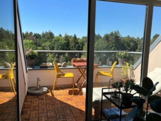 Quiet & Sunny Top Floor Flat with Terrace in Neukölln-Britz near Tempelhofer Feld — photo 1