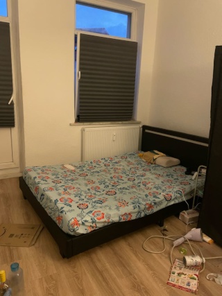 Room is available in 3 sharing WG , just near Leibniz University best suited for students and bachelor . International students also welcomed . Please reach out in  whatsapp number provided below. Only available for male