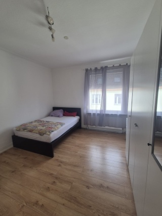 Anzeigenbild: Wunderschönes,  helles Zimmer in charmantem Altbau in 3er Studenten-WG     WG 6 (Zi1)