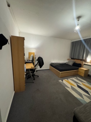 Ad image: Großes möbliertes 28m2 Zimmer in zentraler WG in Saarbrücken